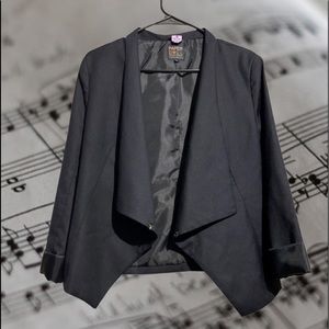 Woman's Paper Doll Black Open Front Cuffed Sleeve Blazer